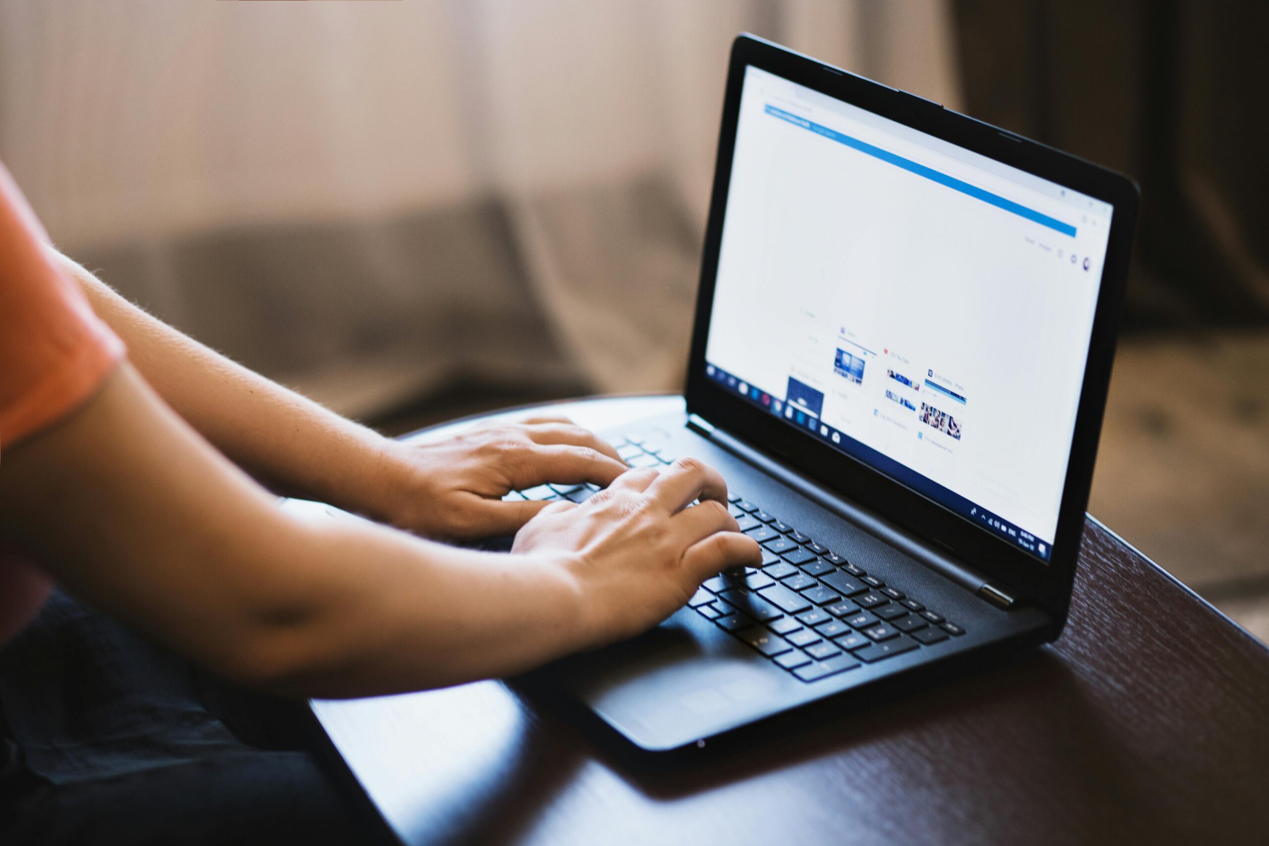 Cómo Convertir los Datos Sociales en un Impacto Real para el Negocio: Un Manual para Equipos de Marketing, PR y CX